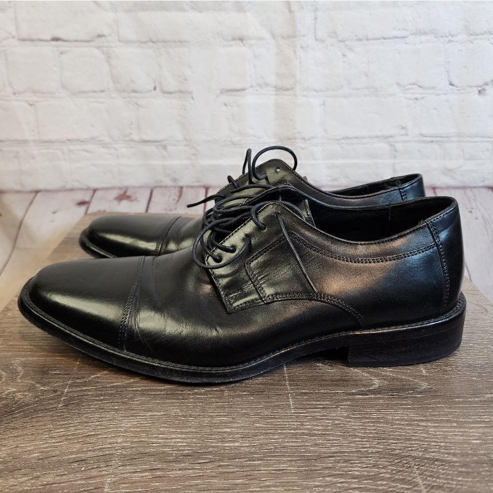Men's Johnston & Murphy oxford shoes, size 10